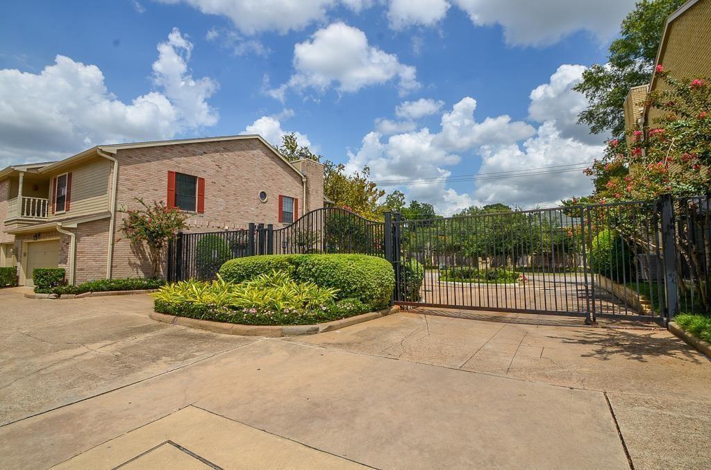 7350 Kirby, Houston, Harris, Texas, United States 77030, 2 Bedrooms Bedrooms, ,2 BathroomsBathrooms,Rental,Exclusive right to sell/lease,Kirby,38818930