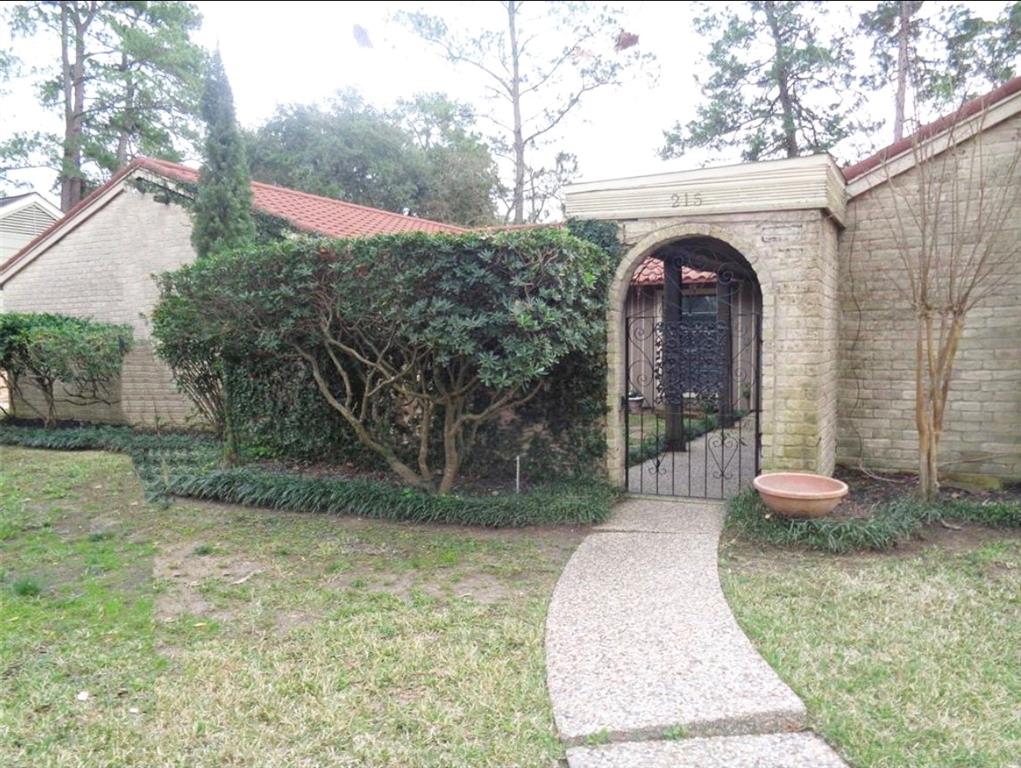 215 W North Hill Drive, Spring, Harris, Texas, United States 77388, 4 Bedrooms Bedrooms, ,2 BathroomsBathrooms,Rental,Exclusive right to sell/lease,W North Hill Drive,23657286