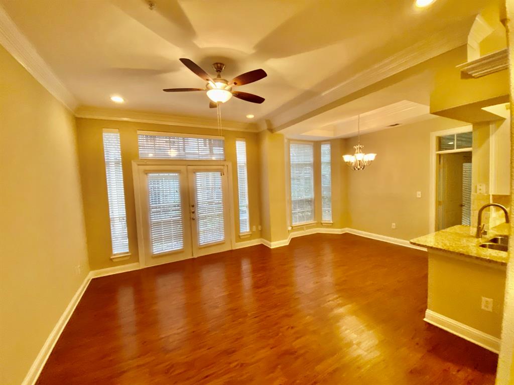 5353 Memorial, Houston, Harris, Texas, United States 77007, 2 Bedrooms Bedrooms, ,1 BathroomBathrooms,Rental,Exclusive agency to sell/lease,Memorial,76191046
