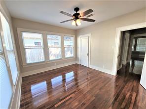 729 17th, Houston, Harris, Texas, United States 77008, 2 Bedrooms Bedrooms, ,1 BathroomBathrooms,Rental,Exclusive right to sell/lease,17th,63624816