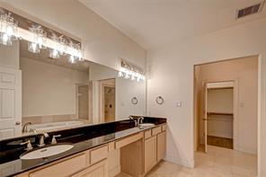 9104 Lakes At 610, Houston, Harris, Texas, United States 77054, 3 Bedrooms Bedrooms, ,2 BathroomsBathrooms,Rental,Exclusive right to sell/lease,Lakes At 610,40209564
