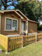 1310 Avenue, Huntsville, Walker, Texas, United States 77340, 3 Bedrooms Bedrooms, ,2 BathroomsBathrooms,Rental,Exclusive right to sell/lease,Avenue,13883801