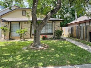 10021 Rosbrook, Houston, Harris, Texas, United States 77038, 2 Bedrooms Bedrooms, ,1 BathroomBathrooms,Rental,Exclusive right to sell/lease,Rosbrook,36642076