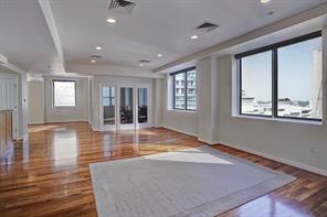 914 Main, Houston, Harris, Texas, United States 77002, 2 Bedrooms Bedrooms, ,2 BathroomsBathrooms,Rental,Exclusive right to sell/lease,Main,89732135