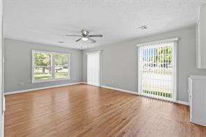 1706 California, Baytown, Harris, Texas, United States 77520, 4 Bedrooms Bedrooms, ,2 BathroomsBathrooms,Rental,Exclusive right to sell/lease,California,30974252