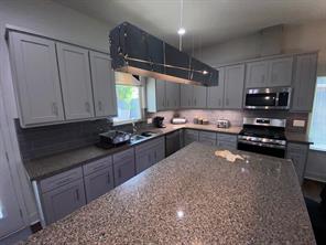 4643 Richmond, Houston, Harris, Texas, United States 77027, 3 Bedrooms Bedrooms, ,2 BathroomsBathrooms,Rental,Exclusive right to sell/lease,Richmond,73544573