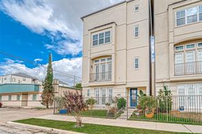 108 Drew, Houston, Harris, Texas, United States 77006, 3 Bedrooms Bedrooms, ,3 BathroomsBathrooms,Rental,Exclusive right to sell/lease,Drew,36581855