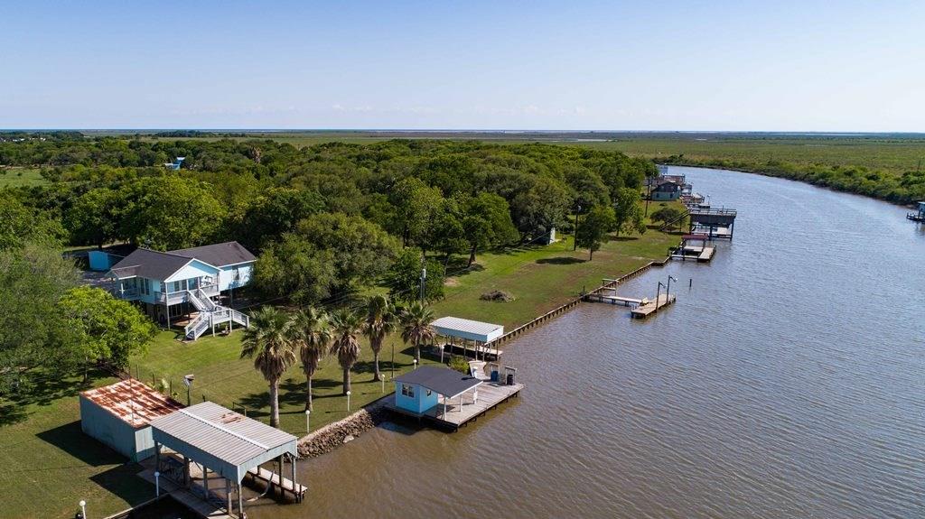 862 County Road 206, Sargent, TX 77414