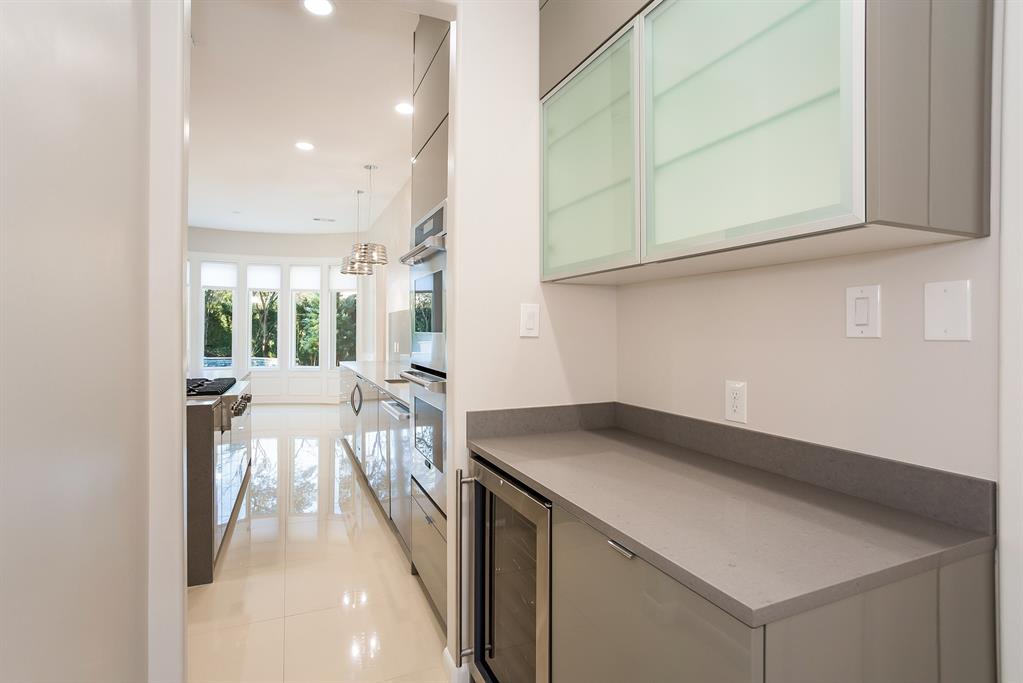 5646 2.5 Briar Drive, Houston, Texas 77056, 6 Bedrooms Bedrooms, 14 Rooms Rooms,6 BathroomsBathrooms,Single-family,For Sale,Briar,54742255