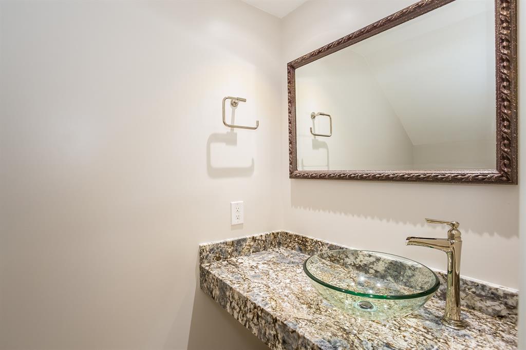 5646 2.5 Briar Drive, Houston, Texas 77056, 6 Bedrooms Bedrooms, 14 Rooms Rooms,6 BathroomsBathrooms,Single-family,For Sale,Briar,54742255