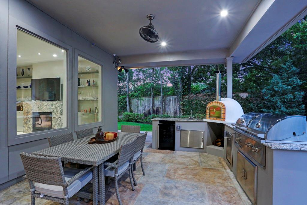 5646 2.5 Briar Drive, Houston, Texas 77056, 6 Bedrooms Bedrooms, 14 Rooms Rooms,6 BathroomsBathrooms,Single-family,For Sale,Briar,54742255