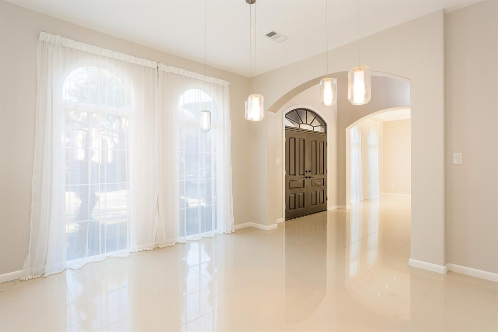 5646 2.5 Briar Drive, Houston, Texas 77056, 6 Bedrooms Bedrooms, 14 Rooms Rooms,6 BathroomsBathrooms,Single-family,For Sale,Briar,54742255