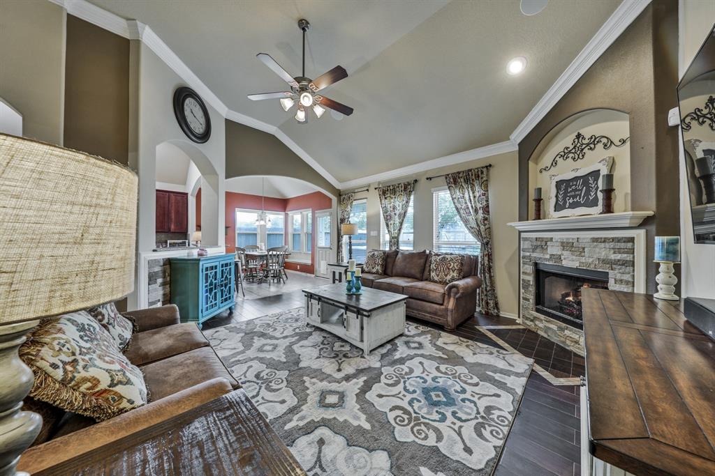 12923 Hawthorne Shores Drive