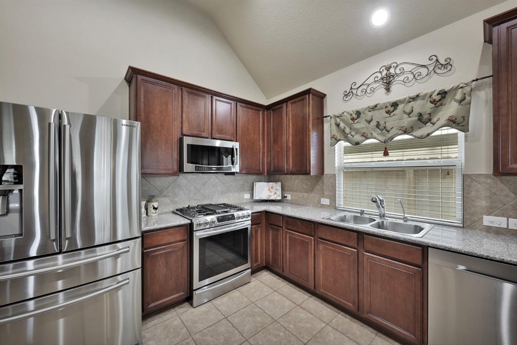 12923 Hawthorne Shores Drive