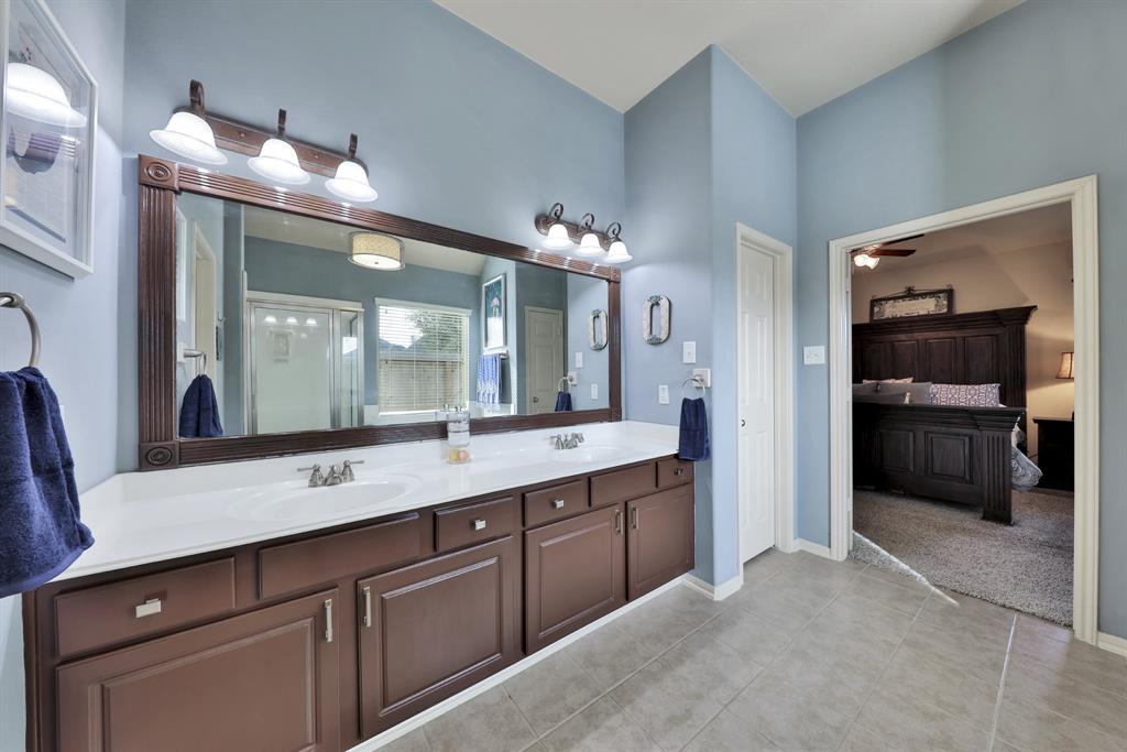 12923 Hawthorne Shores Drive