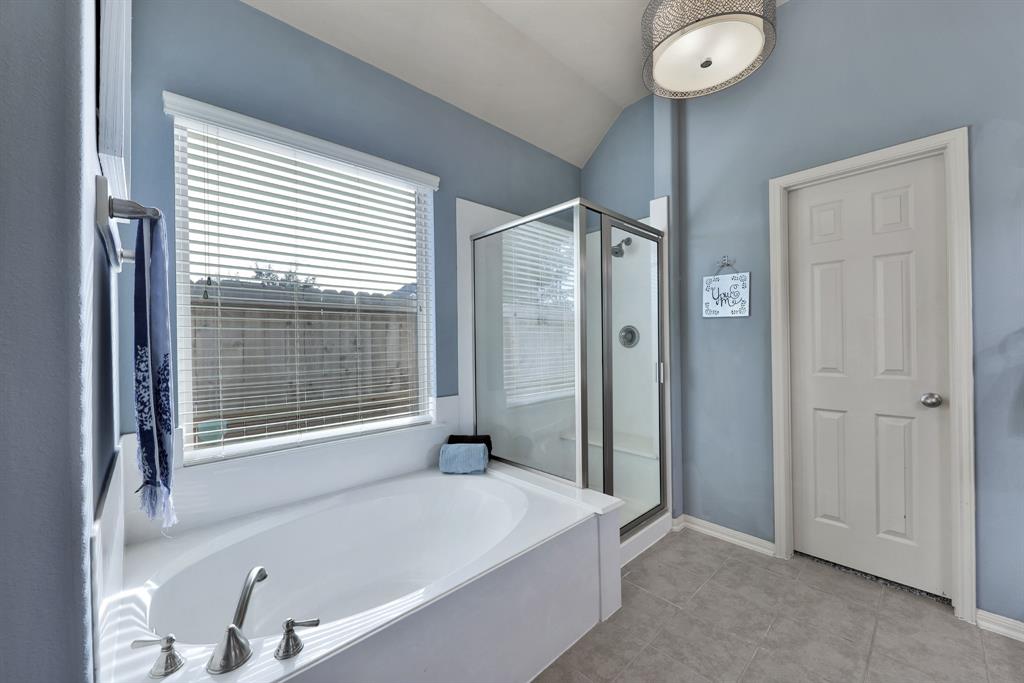 12923 Hawthorne Shores Drive