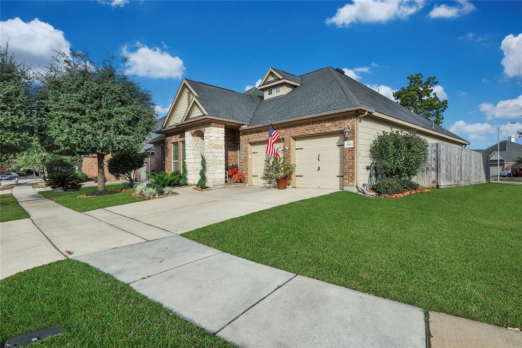 12923 Hawthorne Shores Drive