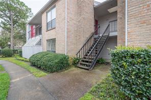 2100 Wilcrest Drive #25