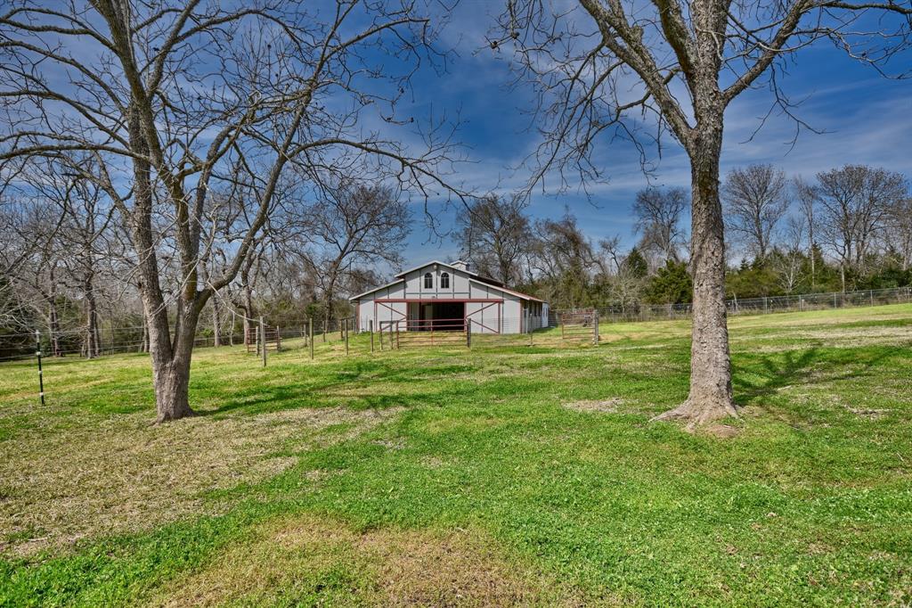 10909 Farm To Market 2447, Chappell Hill, Texas 77426, 5 Bedrooms Bedrooms, 12 Rooms Rooms,4 BathroomsBathrooms,Country Homes/acreage,For Sale,Farm To Market 2447,96348436