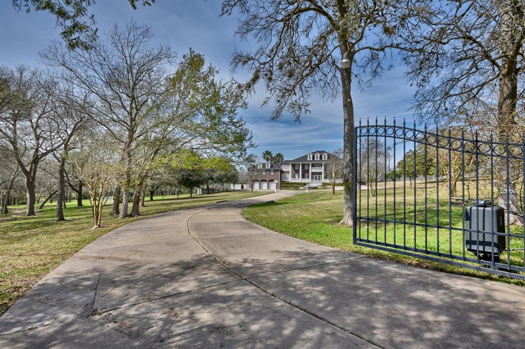 10909 Farm To Market 2447, Chappell Hill, Texas 77426, 5 Bedrooms Bedrooms, 12 Rooms Rooms,4 BathroomsBathrooms,Country Homes/acreage,For Sale,Farm To Market 2447,96348436