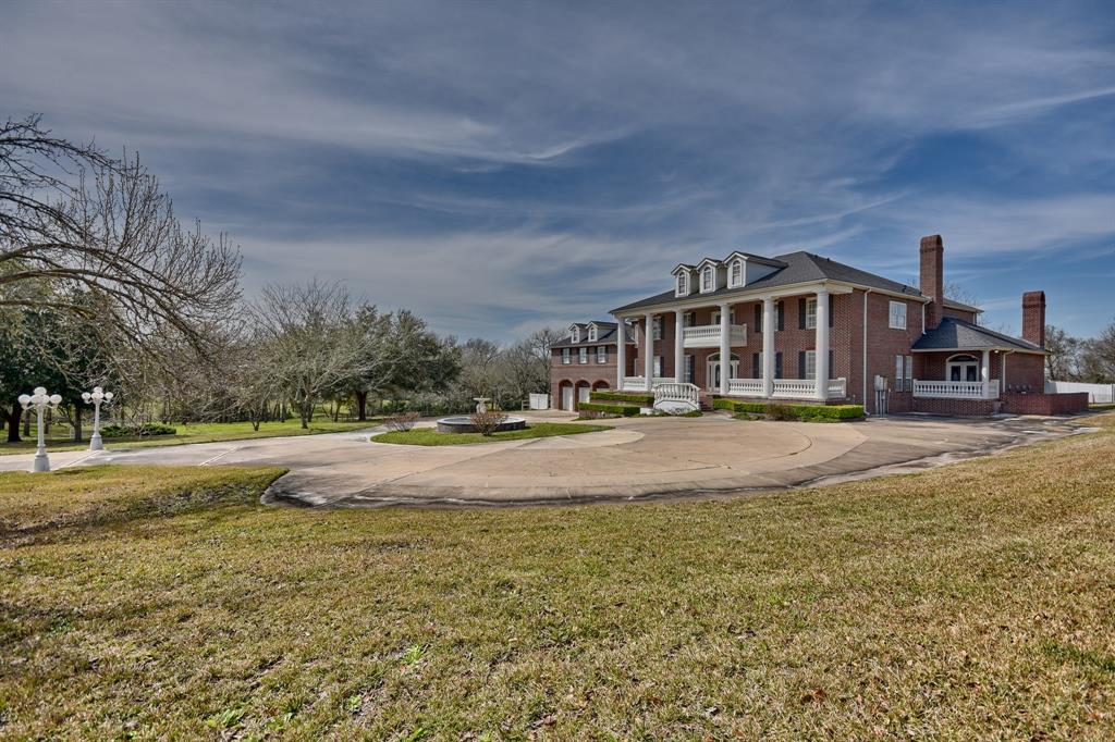 10909 Farm To Market 2447, Chappell Hill, Texas 77426, 5 Bedrooms Bedrooms, 12 Rooms Rooms,4 BathroomsBathrooms,Country Homes/acreage,For Sale,Farm To Market 2447,96348436