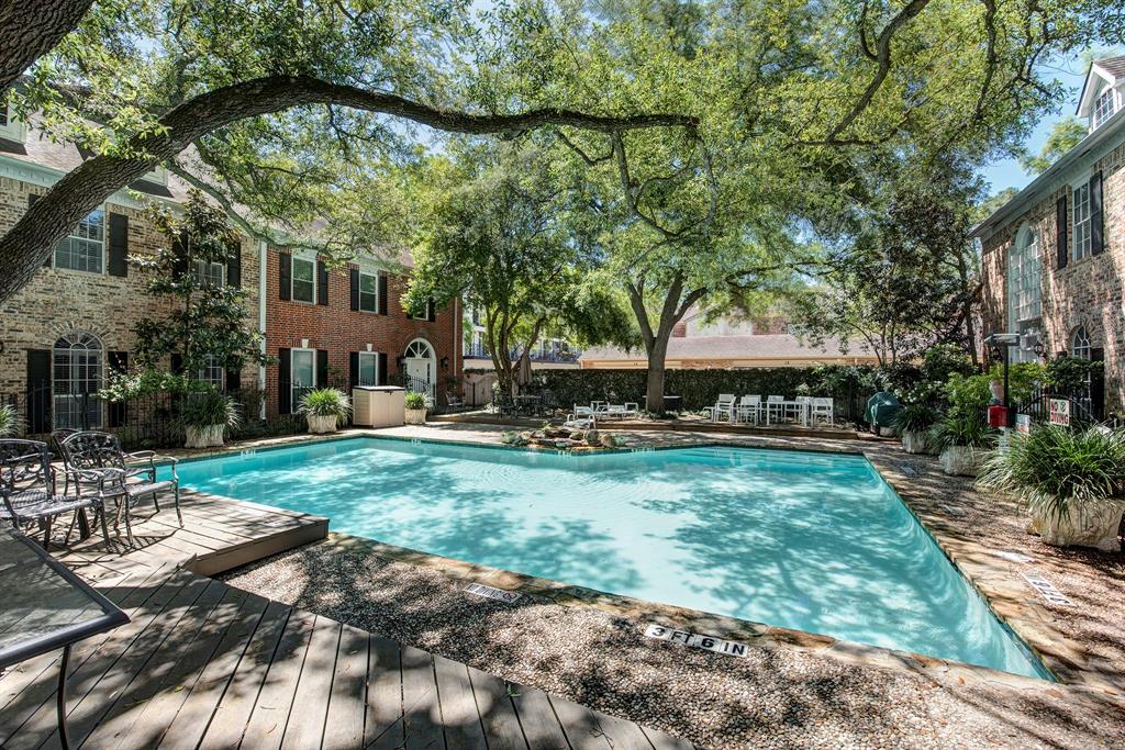 Sold: 2107 Bering Drive, Houston, TX 77057 | 4 Beds / 3 ...