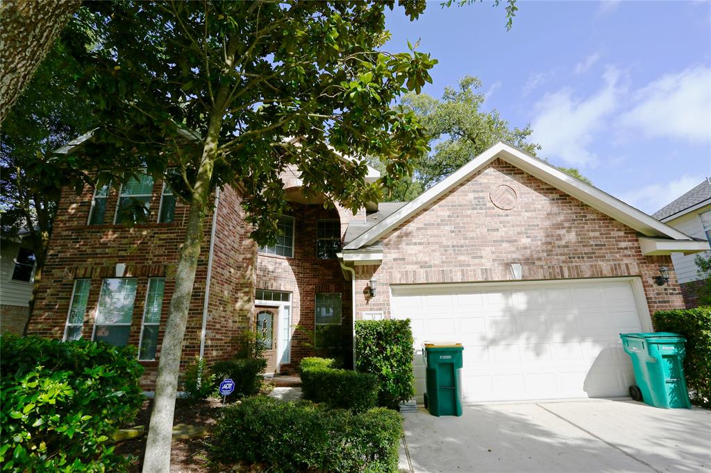 31 New Dawn Place Conroe, Texas Beautiful home featuring 4 Bed 2.5 Bath, interior arches and inviting spacious design. Master suite with ensuite and walk-in closet. French Doored study, Open den/dining, Large Family room with 2 story ceiling, laundry room with cabinets and room for a second fridge. Half bath, kitchen, pantry, breakfast nook, spacious counter, cabinet space. 3 Beds, large game room, full bath and attic walk-in storage on second floor. Come see this property for your self today!