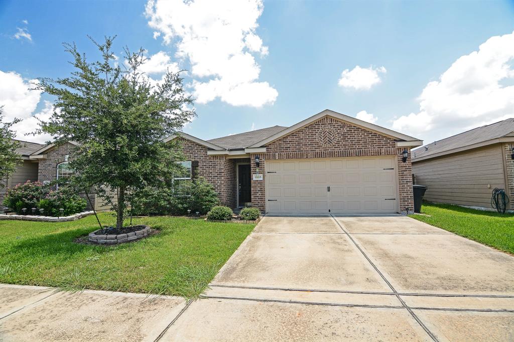 11215 Hall Terrace Court, Houston, TX 77075