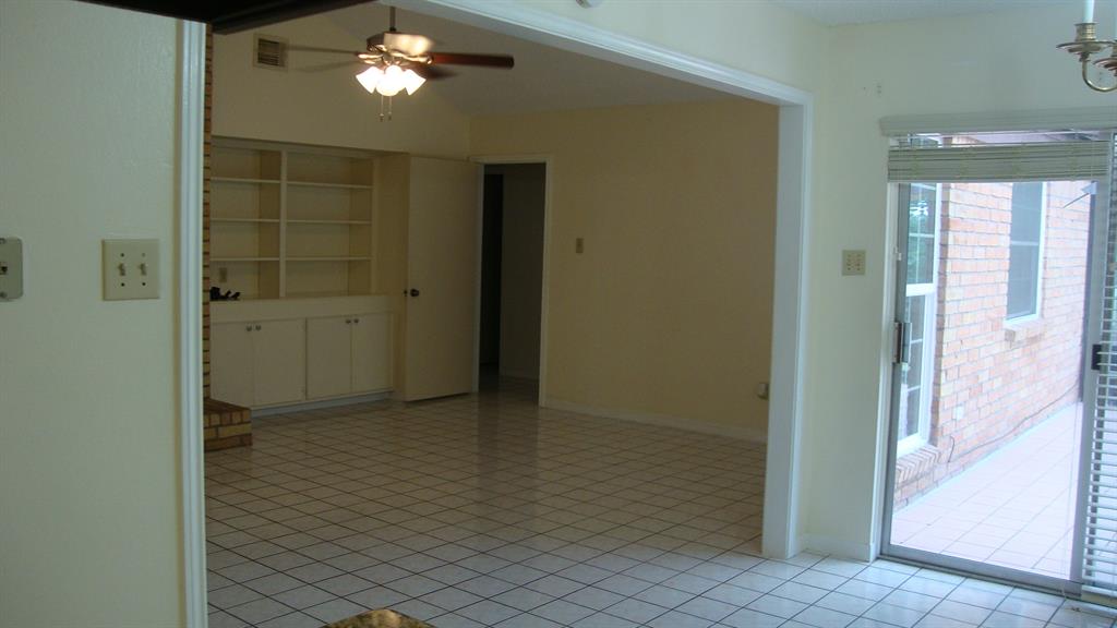 3134 Sleepy Hollow Drive Sugar Land Tx 77479 Nan And Company