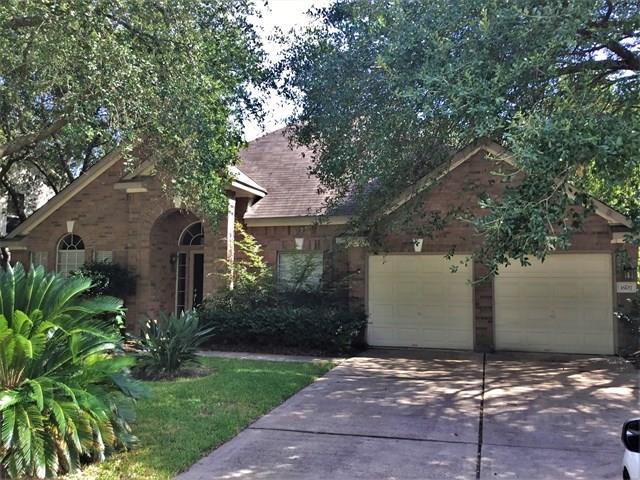 1907 W Welsford Drive TX17252 Spring, Texas Move-in ready home in a great location and amazing neighborhood! Loaded with features that will make you smile!! Make this home your dream home!