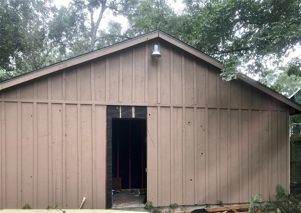 000 Franconia Drive E, Montgomery, TX 77316