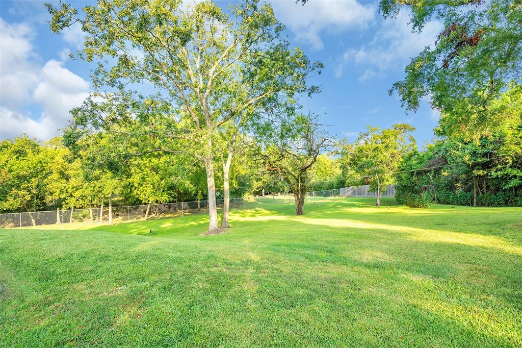 1403 Magnolia Bend