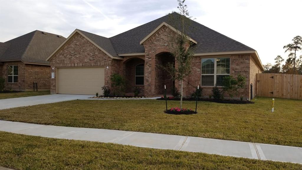 14300 Congaree Court Conroe, Texas Spacious New Home in beautiful Fosters Ridge! Large open floor plan; 4 bedrooms, 3 full baths, formal dining opens to family living area and island kitchen with separate breakfast nook. The home is built with plenty of space and storage, walk-in closets in all bedrooms, covered patio and fully fenced backyard, nice corner lot for a family and perfect for entertaining. The Lodge at Foster Ridge includes; recreational center, pool and playground, Woodland schools, local restaurants, theater and stores nearby. Easy access to I-45!
