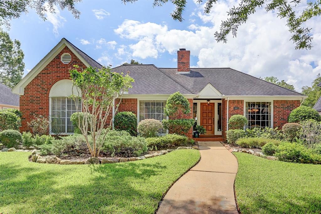 Wisteria Cir, Sugar Land, TX 77479