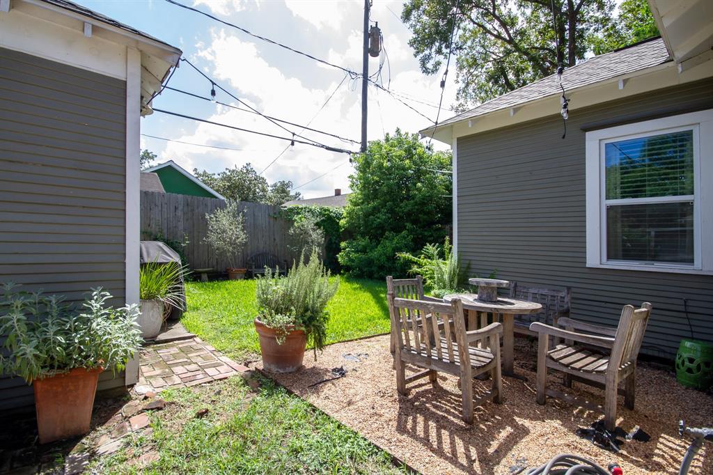 Fenced in backyard with patio area perfect for a barbecue or simply relaxing!