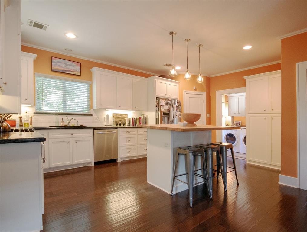 Gorgeous kitchen with stainless steel appliances and granite countertops