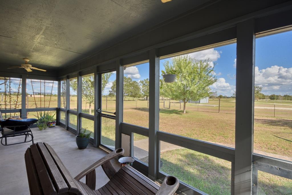 5239 Fm 180, Ledbetter, TX 78946