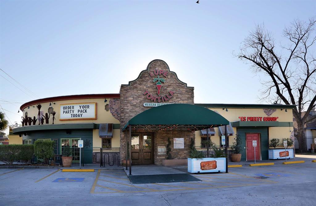 Enjoy some of the best fajitas in Houston at nearby Lupe Tortilla.