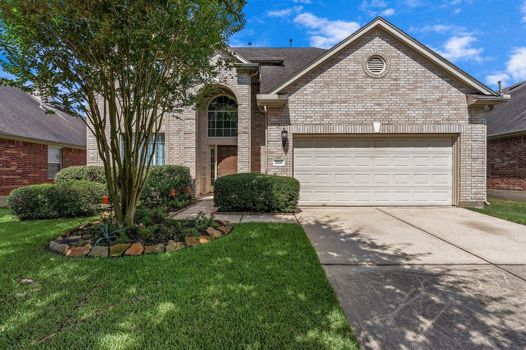 3234 Nickwill Way Spring, Texas Come see this wonderfully maintained 4 bedroom, 2.5 bathroom, wood flooring with tile two story home located on a tree lined street. Neighborhood pond just around the block! The interior offers a formal dining, upstairs game room, breakfast room, and lots of storage! Fireplace for those chilly nights coming up! 2 Car garage, and fully fenced back yard with no rear neighbors. Patio and deck area as well! Lawn service and use of refrigerator is included in the rent.