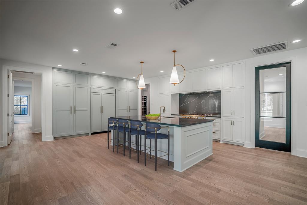 12 Autumn Crescent The Woodlands Tx 77381 Har Com