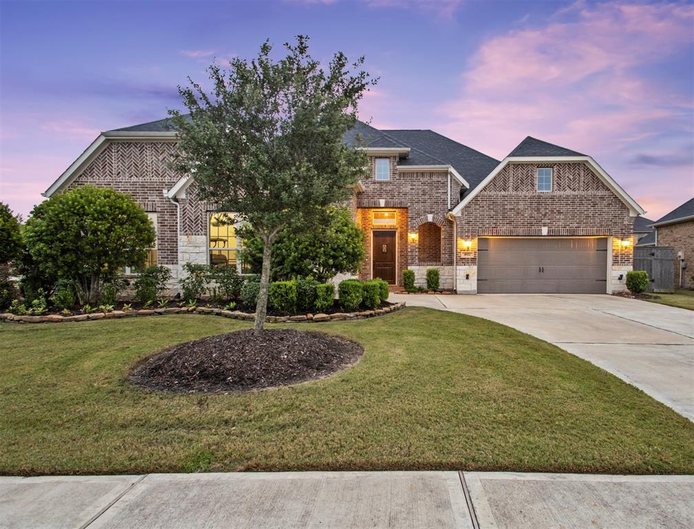 4922 Kendalia Cloud Lane Fulshear, Texas Welcome home to 4922 Kendali Could Lane located in Cross Creek Ranch & zoned to Katy ISD. This Village Builders home features 4 bedrooms, 3 full baths, & 2 half baths. Work from home in the private study. Entertain your family and friends in the formal dining. The chef's kitchen showcases stunning white cabinetry, large island with room for bar seating, SS appliances and hanging pendant lighting. The family room includes a fireplace with mantel and large windows that provide a view of the backyard. Relax after a long day in the spacious master suite. The master ensuite features separate vanities, walk-in shower and a separate garden tub. Upstairs you will find a game room and half bath. Don't forget to step outside to see the covered patio and large backyard! You don't want to miss all this gorgeous home has to offer! Check out the 3D tour and schedule your showing today!