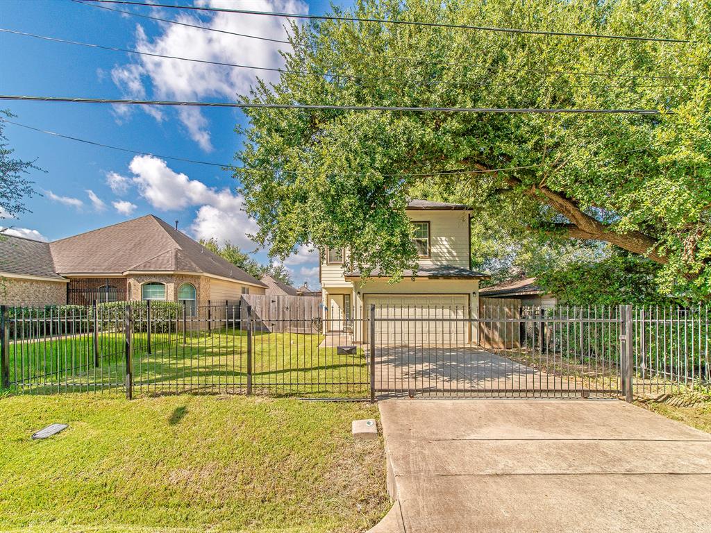 7918 Livingston Street, Houston, TX 77051