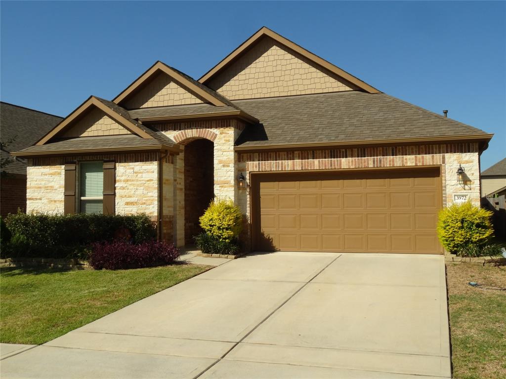 3972 Eagle Nest Lake Lane Magnolia, Texas Beautiful recently constructed 3 bedroom home with numerous upgrades in Cimarron Creek. Open living areas, large master suite with separate garden tub and shower, granite counter tops throughout, water softening system, covered patio with gas connections for outdoor grill, and a beautifully landscaped backyard. This new subdivision offers a community pool and it is ideally located near major thoroughfares for easy commutes and all of the amenities of The Woodlands. Zoned for well regarded Magnolia ISD schools.
