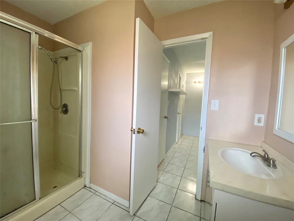 6503 Briar Glade Drive Houston Tx 77072 Har Com