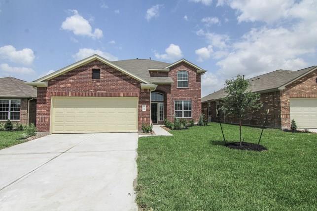 29615 Clover Shore Drive Spring, Texas The Wheeler floorplan is a fantastic 4 bedroom, 2.5 baths, two-story home. Spacious first-floor master suite with a huge walk-in closet. Gameroom, large living room, and formal dining area make this home perfect for entertaining. Features wood-grain vinyl plank flooring, two-car garage, fenced backyard, and a sprinkler system. LAWN MOWING IS INCLUDED! Lease terms vary from 12 to 23 months depending upon available end dates. The specific options for the lease expiration date will be determined when the security deposit is received.