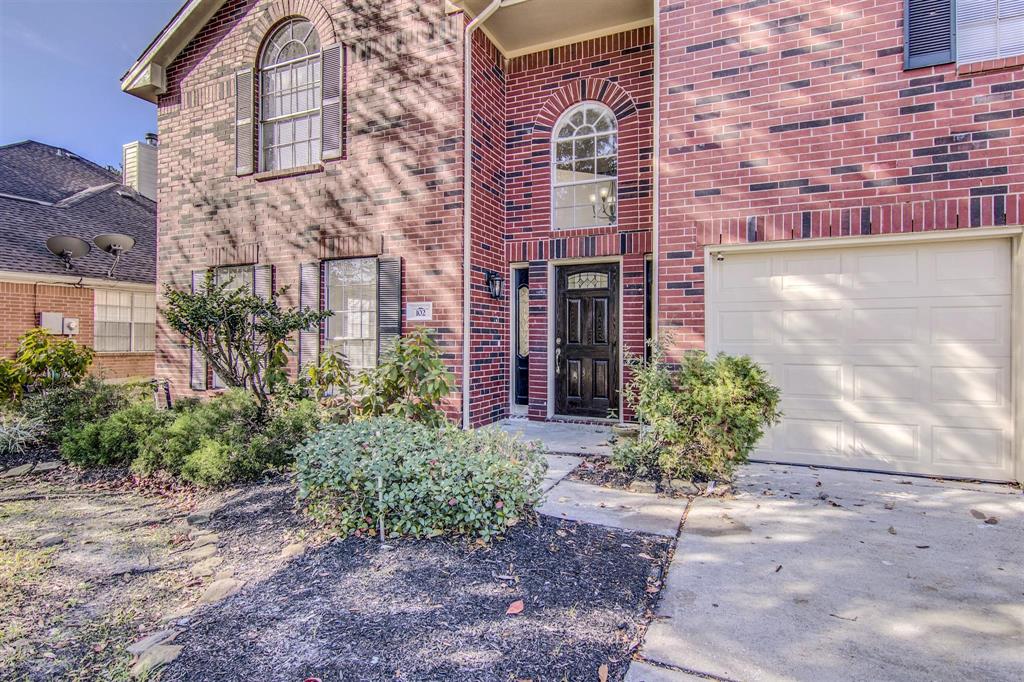 102 Black Walnut Drive, Houston, TX 77015