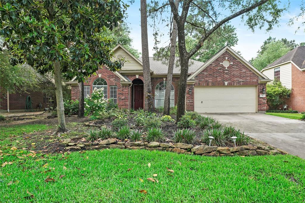 79 Terraglen Drive The Woodlands, Texas Beautifully updated one story home features open/split floorplan with 3 bedrooms, formal living and dining, generously sized family room with two-sided gaslog fireplace and, breakfast room and rear yard with pergola and fountain! Both formal living and formal dining are located off the front entry. Spacious study could be 4th bedroom if desired. Kitchen is also updated with new stainless dishwasher/oven/microwave. Brick accents add a special touch. New wood flooring. Refrigerator and washer/dryer included. New granite counters and backsplash in kitchen and new granite counters in all baths! Also updated fixtures and paint!