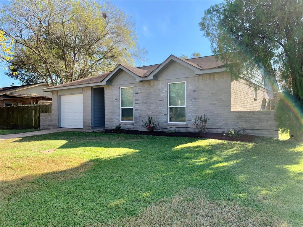 2513 Knoxville Drive, League City, TX 77573