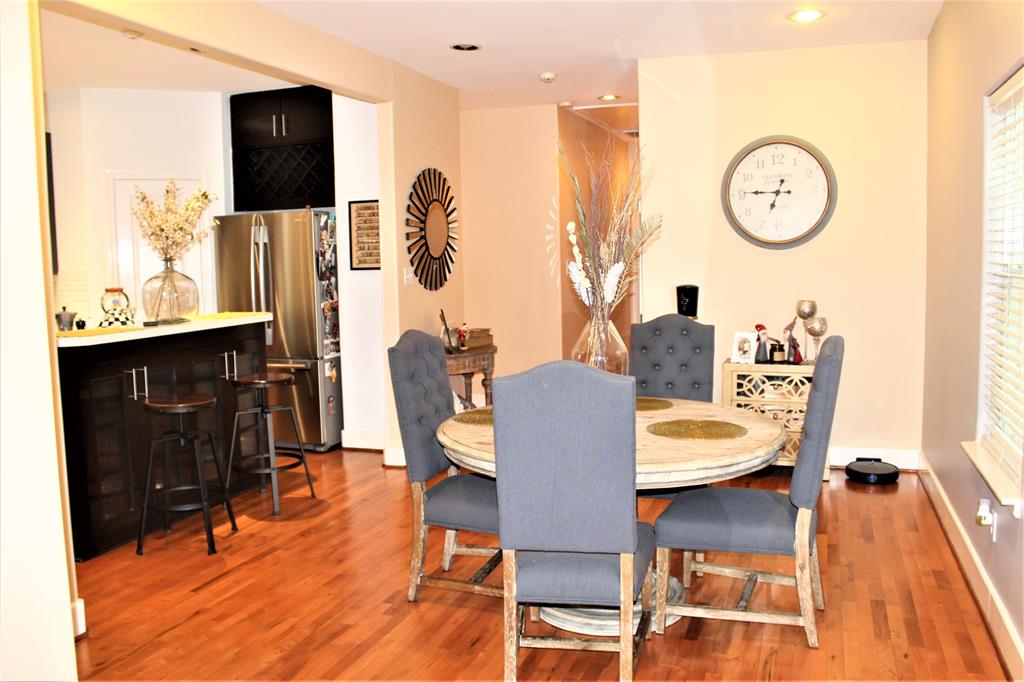 Open dining area to both the kitchen and living room.