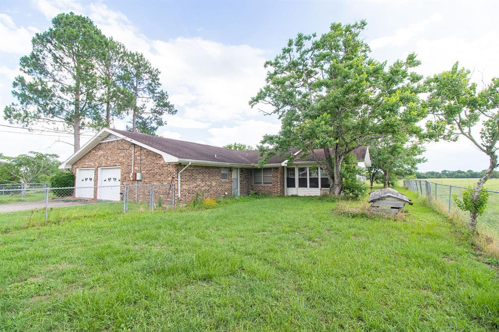 5730 FM 154, Flatonia, TX 78941